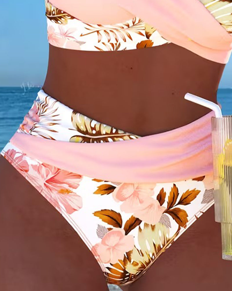 Costum de baie cu imprimeu floral contrastant și deschidere